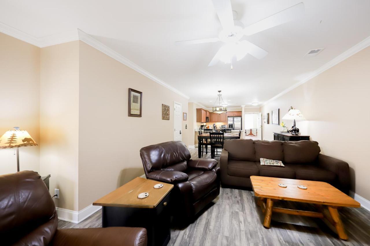 The Bears Den Apartment Helen Luaran gambar